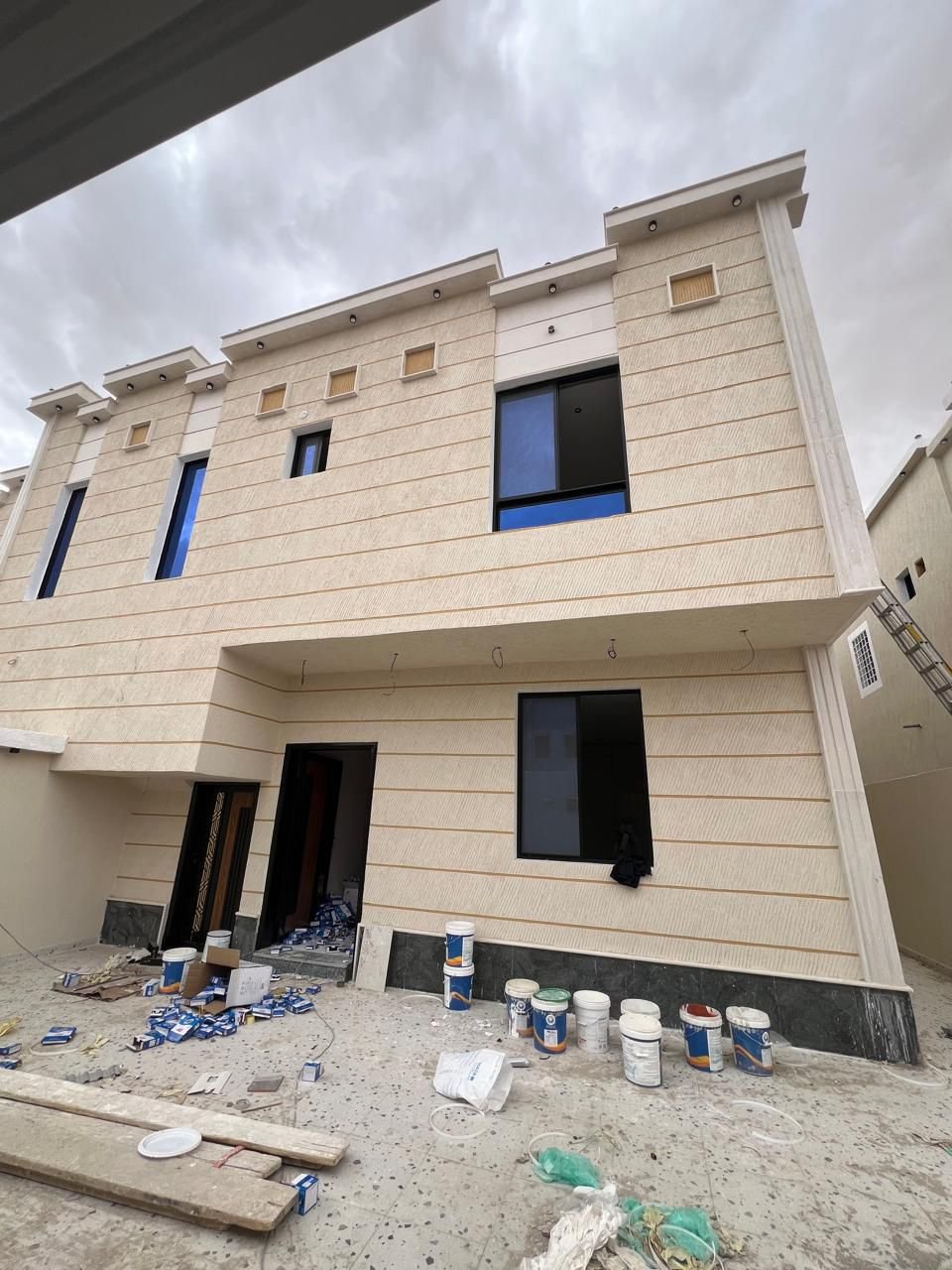 عرض ترميم جدران ومعالجة رطوبة | الرياض